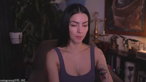 Holly Linder online show from March 2026 02:17:02 AM