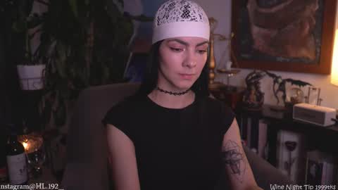 Holly Linder online show from March 2026 02:19:01 AM