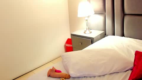 Holly online show from July 2026 01:34:01 AM