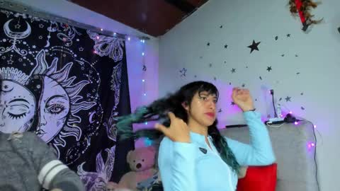 Hades and Persefone online show from April 2026 01:26:01 AM