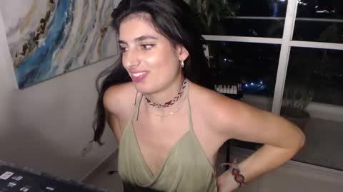 hollyshit_ online show from February 2025 03:10:02 AM