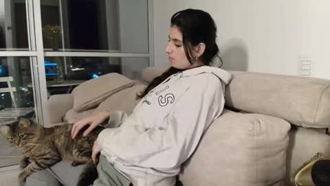 hollyshit_ online show from September 2025 12:47:01 AM