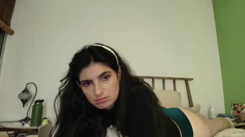 hollyshit_ online show from April 2026 02:31:01 AM