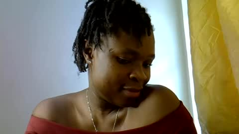 holy_ebony online show from June 2026 12:15:02 PM