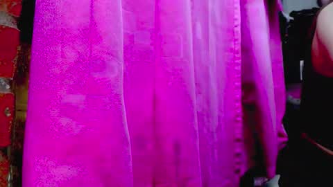 Juli online show from February 2026 02:24:01 AM