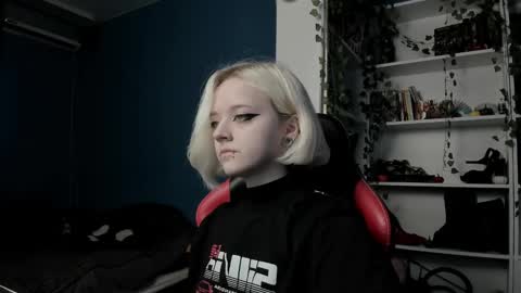 Snapshot of holy_mistresss chatting on November 2025 09:09:01 AM holy_mistresss online show from November 2025 09:09:01 AM