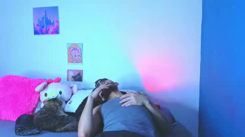      online show from November 2025 05:38:01 PM