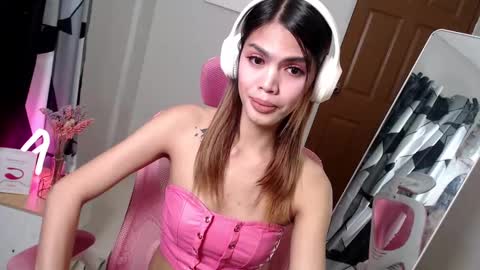 Snapshot of holymary_69 chatting on February 2025 02:21:01 PM Patricia online show from February 2025 02:21:01 PM