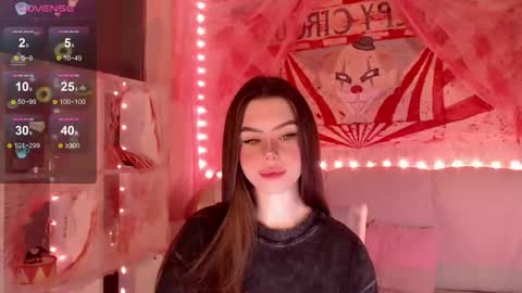 Mia online show from October 2025 03:53:02 AM