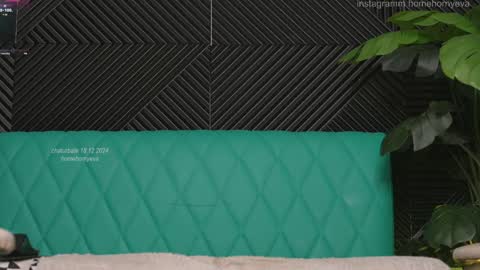 homehornyeva online show from December 2024 04:20:02 AM