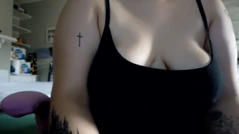 Honey online show from October 2025 08:52:02 PM