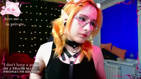Honelints boyblonde hair AsterMIntfemboybrown hair online show from March 2025 10:28:02 AM