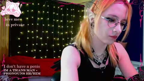 Honelints boyblonde hair AsterMIntfemboybrown hair online show from March 2025 10:09:02 PM