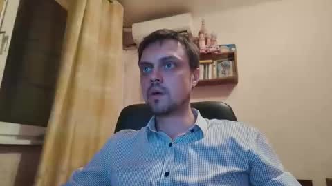 Snapshot of honesttojoy chatting on October 2025 04:03:02 PM Henry online show from October 2025 04:03:02 PM