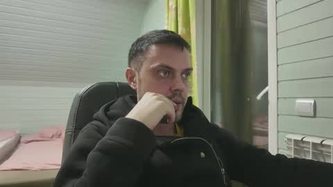 Snapshot of honesttojoy chatting on October 2025 06:08:02 PM Henry online show from October 2025 06:08:02 PM