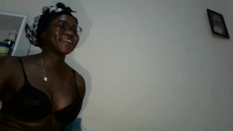 Honevey online show from April 2026 06:13:02 PM