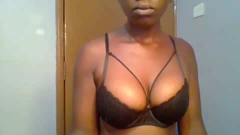 honey_beb online show from February 2025 07:34:02 AM