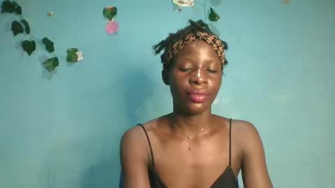 Queen online show from April 2026 08:20:01 PM