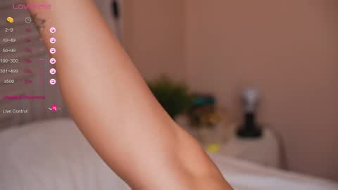 Kristina online show from June 2026 10:17:02 AM