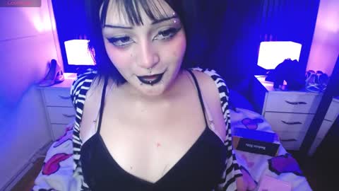 Snapshot of honey_dark chatting on January 2025 03:20:01 AM Honney online show from January 2025 03:20:01 AM