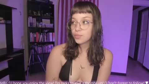 Snapshot of honey_hoe chatting on November 2025 03:18:02 AM Lau online show from November 2025 03:18:02 AM