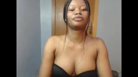 Sonia online show from October 2025 07:06:01 AM