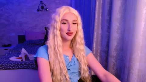 Snapshot of honey_sunset chatting on September 2025 06:12:02 PM honey_sunset online show from September 2025 06:12:02 PM