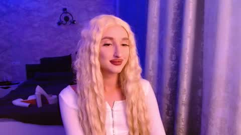 Snapshot of honey_sunset chatting on October 2025 05:55:01 PM honey_sunset online show from October 2025 05:55:01 PM