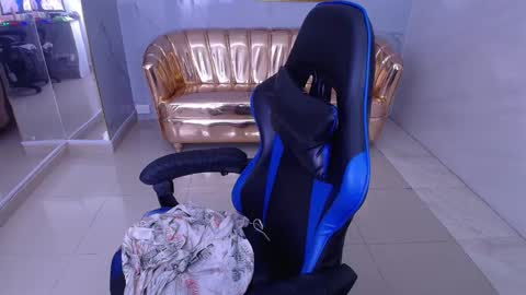 Snapshot of honey_torres_sub chatting on November 2025 02:05:04 PM HONEY online show from November 2025 02:05:04 PM