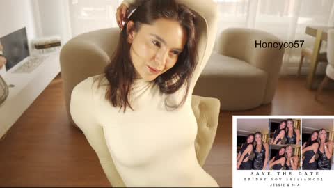 Snapshot of honeyco57 chatting on November 2025 06:28:01 PM Jessie online show from November 2025 06:28:01 PM