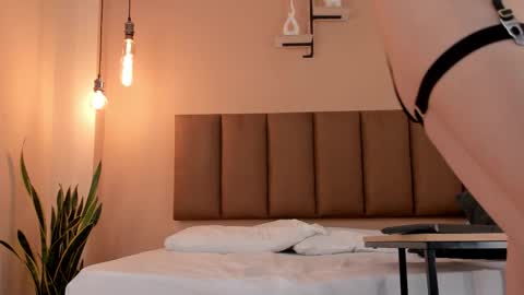 honeygray02 online show from November 2025 03:20:02 AM