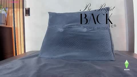 Sofia independent model online show from November 2025 11:22:01 AM