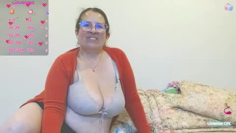 Snapshot of honeyhotpaty chatting on February 2026 01:37:01 AM sofia online show from February 2026 01:37:01 AM