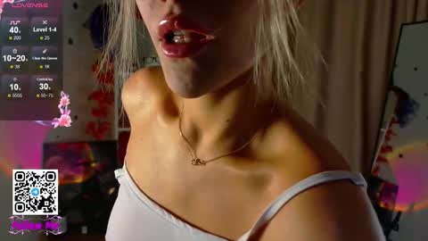 Snapshot of honeyjohansson_ chatting on November 2025 03:12:01 PM Alina online show from November 2025 03:12:01 PM