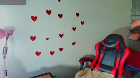 HONEY LUXE online show from February 2026 04:24:01 AM