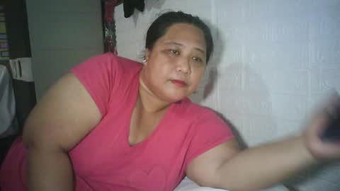 Snapshot of honeyvonz chatting on June 2026 12:35:01 AM Merry online show from June 2026 12:35:01 AM