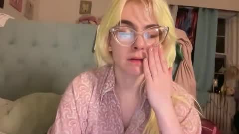 Emi Rose online show from March 2026 05:44:01 AM