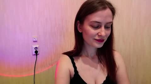honeyy_bun online show from May 2026 06:02:02 PM
