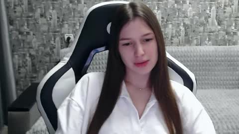 Nancy online show from February 2025 02:12:01 PM