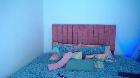 Snapshot of hoot_alicee chatting on October 2025 09:05:02 PM ONLYFANS online show from October 2025 09:05:02 PM