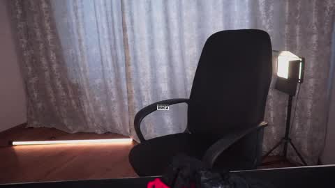 Karina online show from March 2026 04:17:02 AM