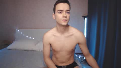 MarkAndSonya online show from September 2025 09:47:02 AM