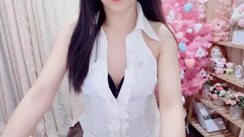 Rina online show from December 2025 01:42:01 PM