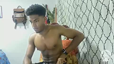 Snapshot of horneyguy2399 chatting on January 2025 05:20:02 AM sugarbaby online show from January 2025 05:20:02 AM