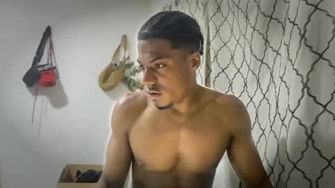 Snapshot of horneyguy2399 chatting on October 2025 04:29:02 PM sugarbaby online show from October 2025 04:29:02 PM