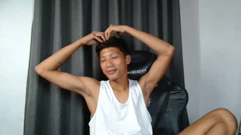 Snapshot of horny_asianmoreno chatting on July 2026 12:20:01 PM ROGER online show from July 2026 12:20:01 PM