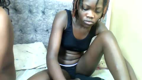 Snapshot of horny_ebonies chatting on February 2026 05:06:02 PM horny_ebonies online show from February 2026 05:06:02 PM