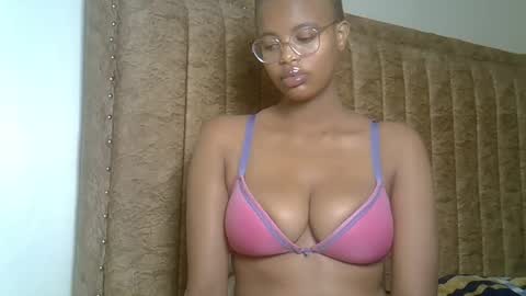 horny_sexy_baby online show from January 2026 12:59:01 AM