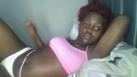 Snapshot of hornybella84 chatting on May 2026 06:35:02 PM Bella online show from May 2026 06:35:02 PM