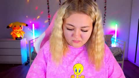 HornyCakee online show from September 2025 09:21:01 AM